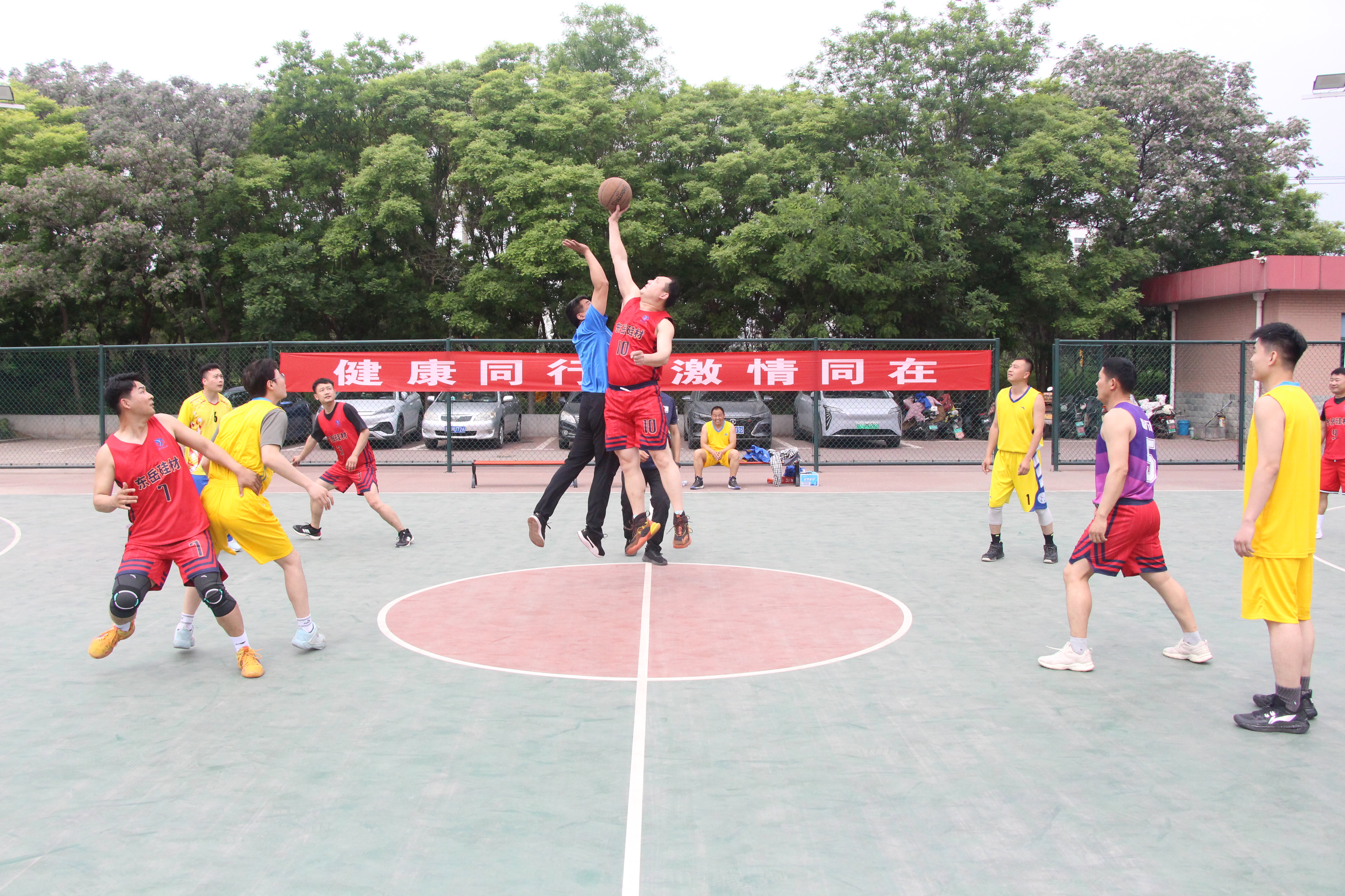 躍動(dòng)你我，活力東岳！東岳2025春季職工運(yùn)動(dòng)會(huì)拼搏精神閃耀